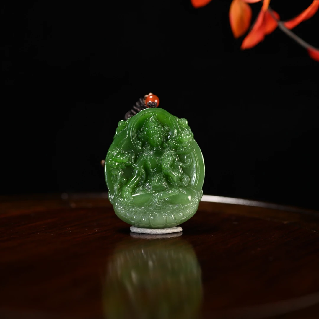 Lot8806 2511260097和田玉碧玉观音挂件/保利