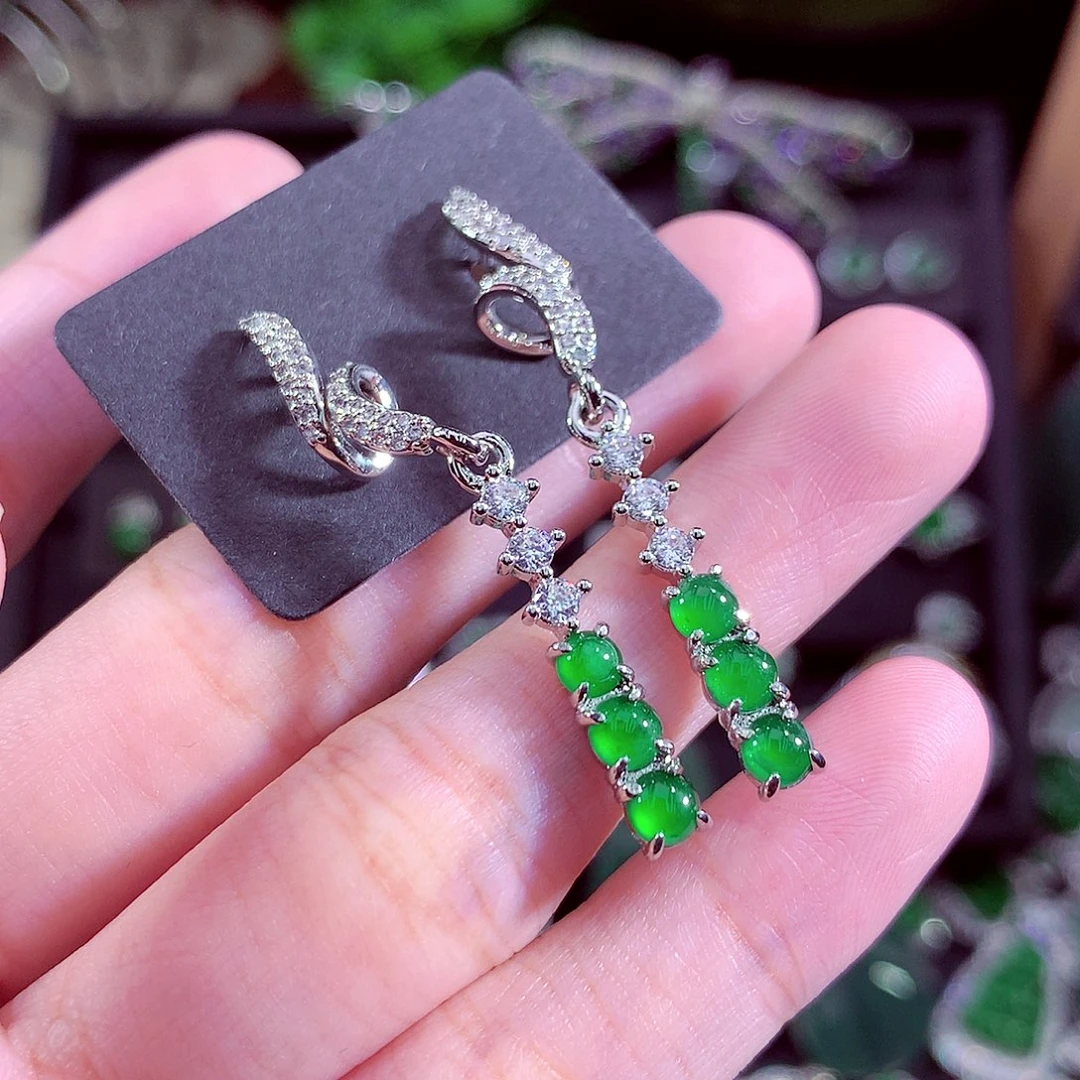 颈饰未镶嵌翡翠天然