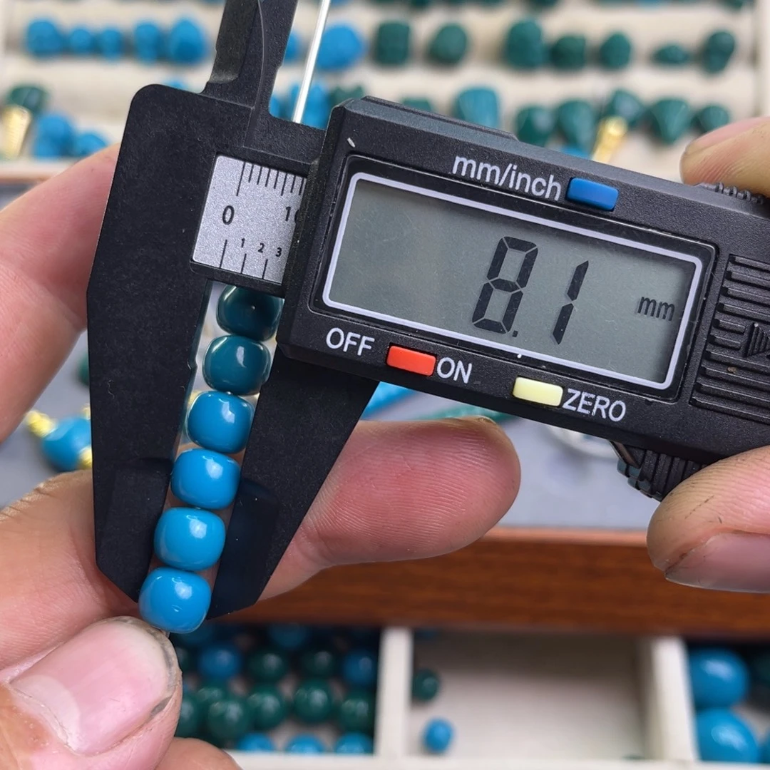 琉璃颈饰卡8老型珠一颗