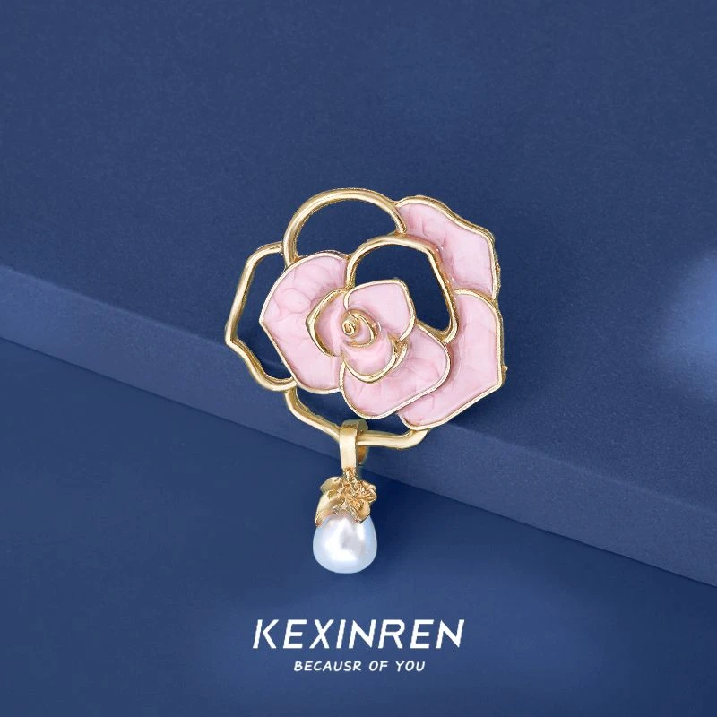 合金胸针 高档花朵山茶花胸针香风设计气质胸花西装精致别针配饰