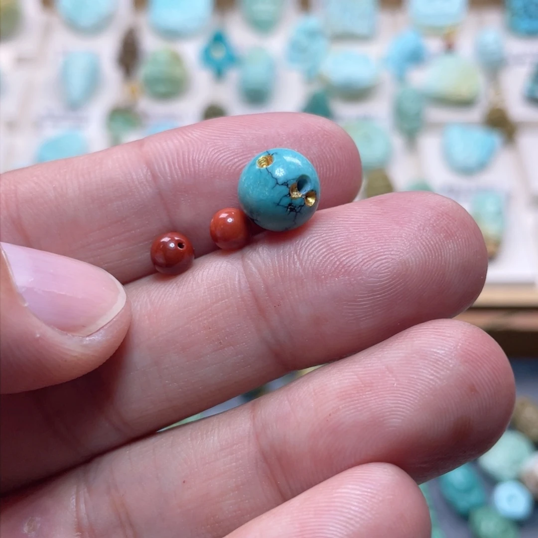 南红玛瑙配饰未镶嵌