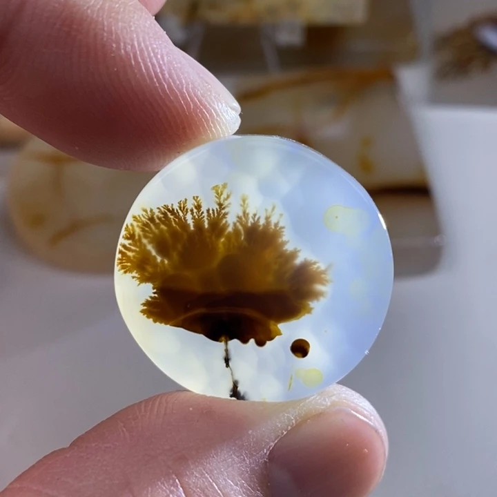 泪***人玛瑙/玉髓未镶嵌珠宝奇石