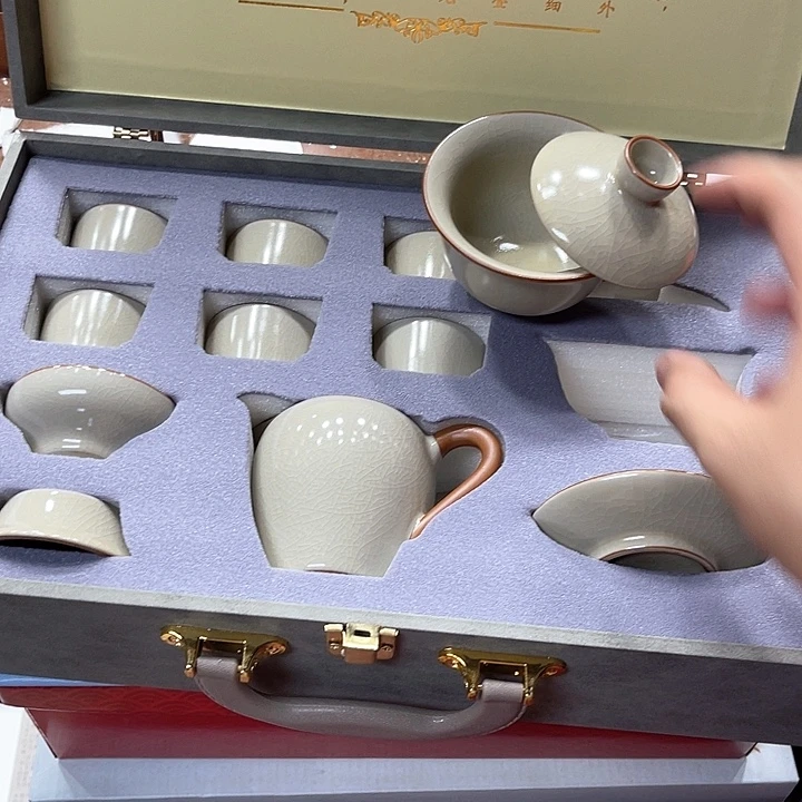 孤品茶具套装等。
