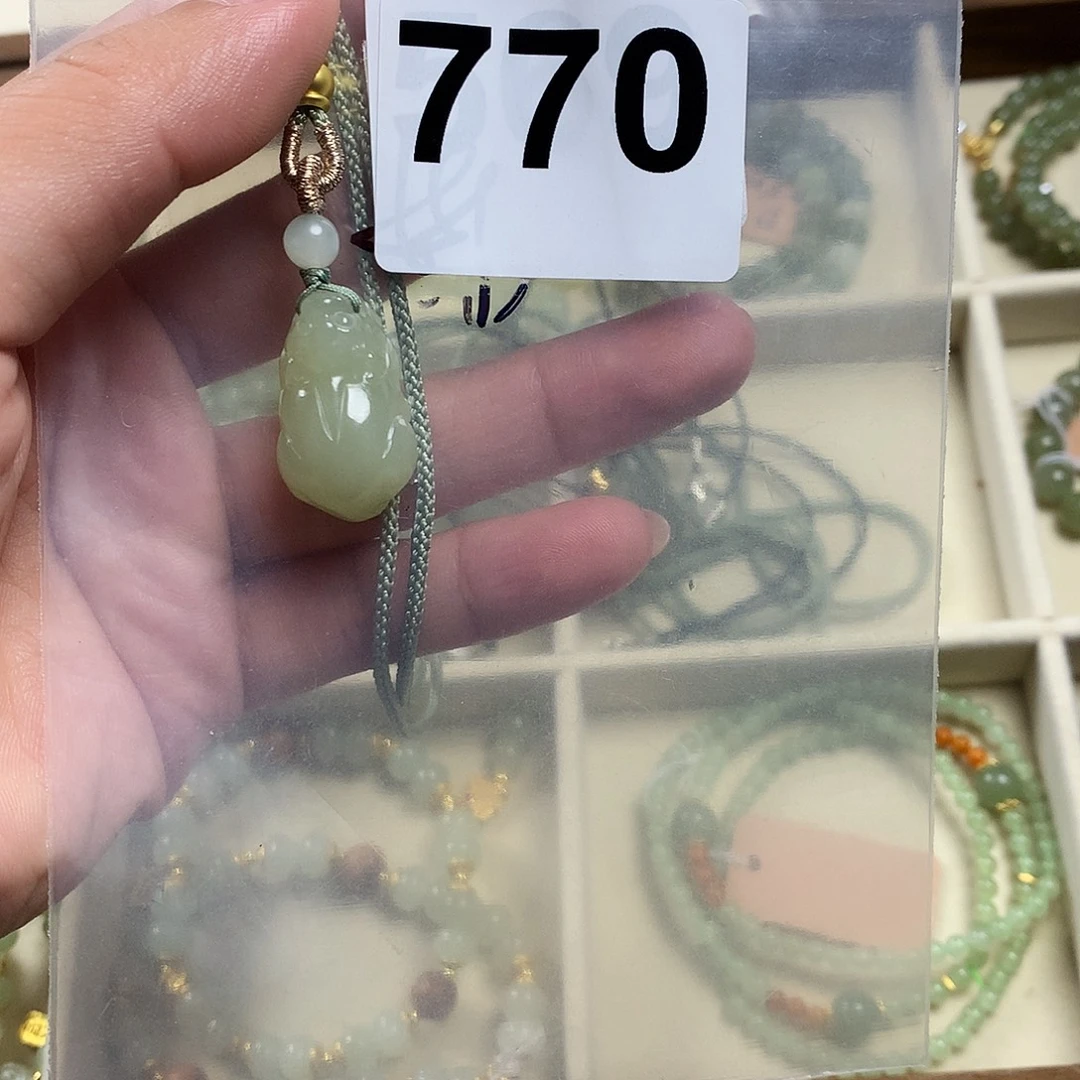 思***0颈饰未镶嵌和田玉770