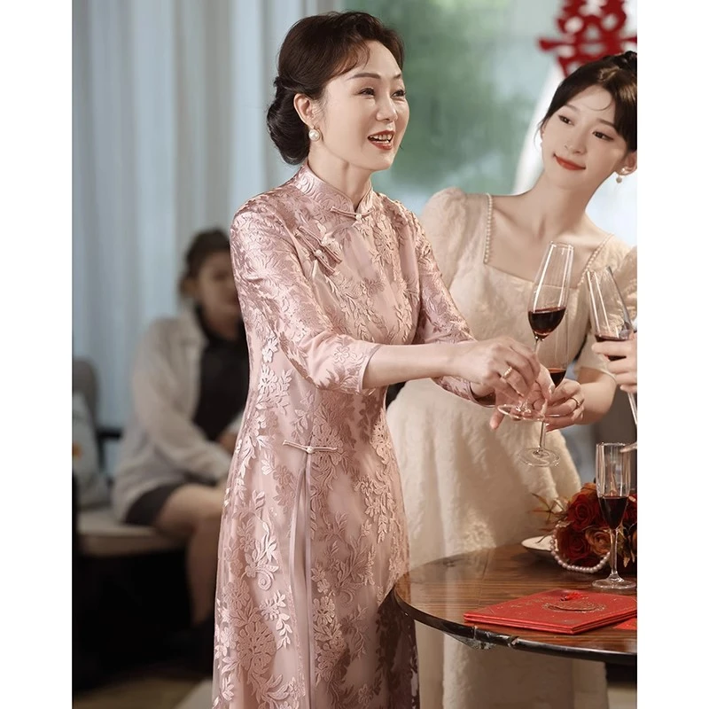 年轻款妈妈婚宴礼服2025新款喜婆婆婚宴装高贵改良旗袍裙平时可穿
