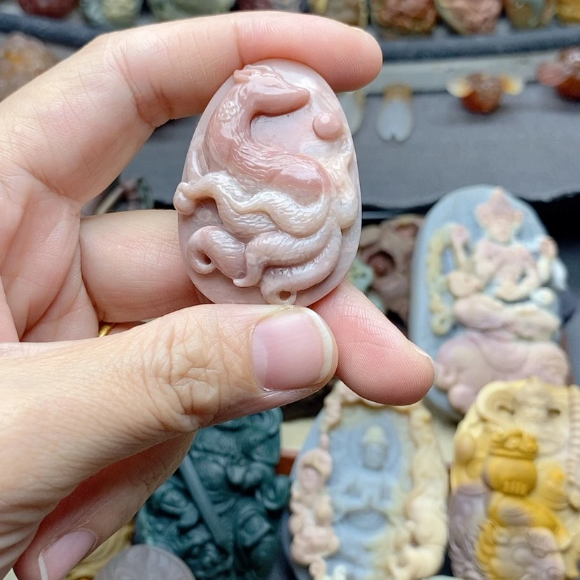 【闪购商品】定制石英质玉吊坠未镶嵌