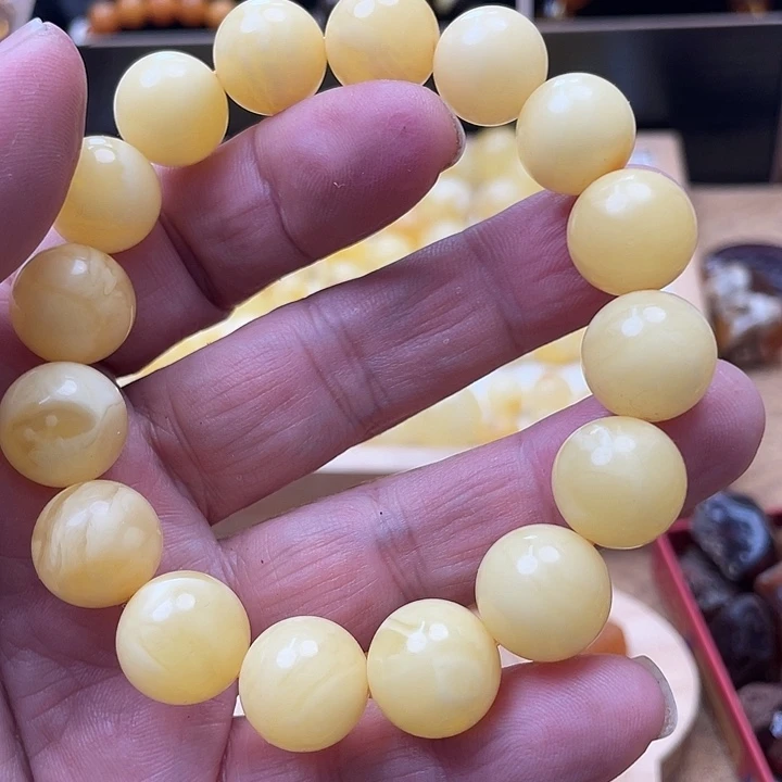 琥珀未镶嵌套链手串