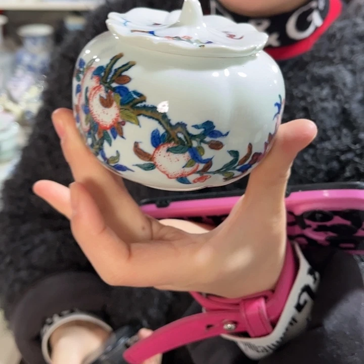 瓷片景德镇陶瓷茶叶罐。绿。