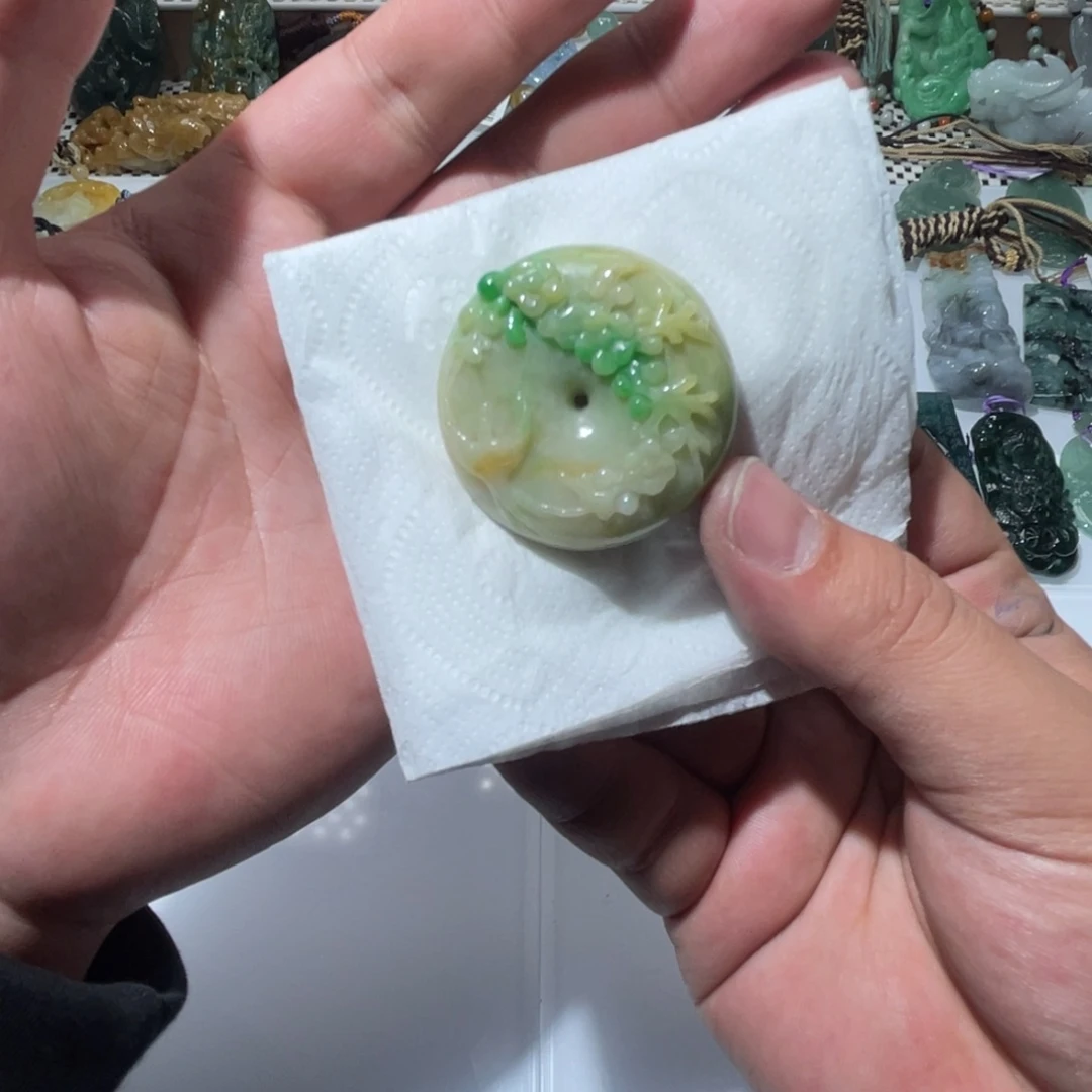 翡翠颈饰未镶嵌天然