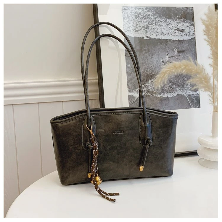 【赠挂件】大容量单肩斜挎包手提包时尚8943