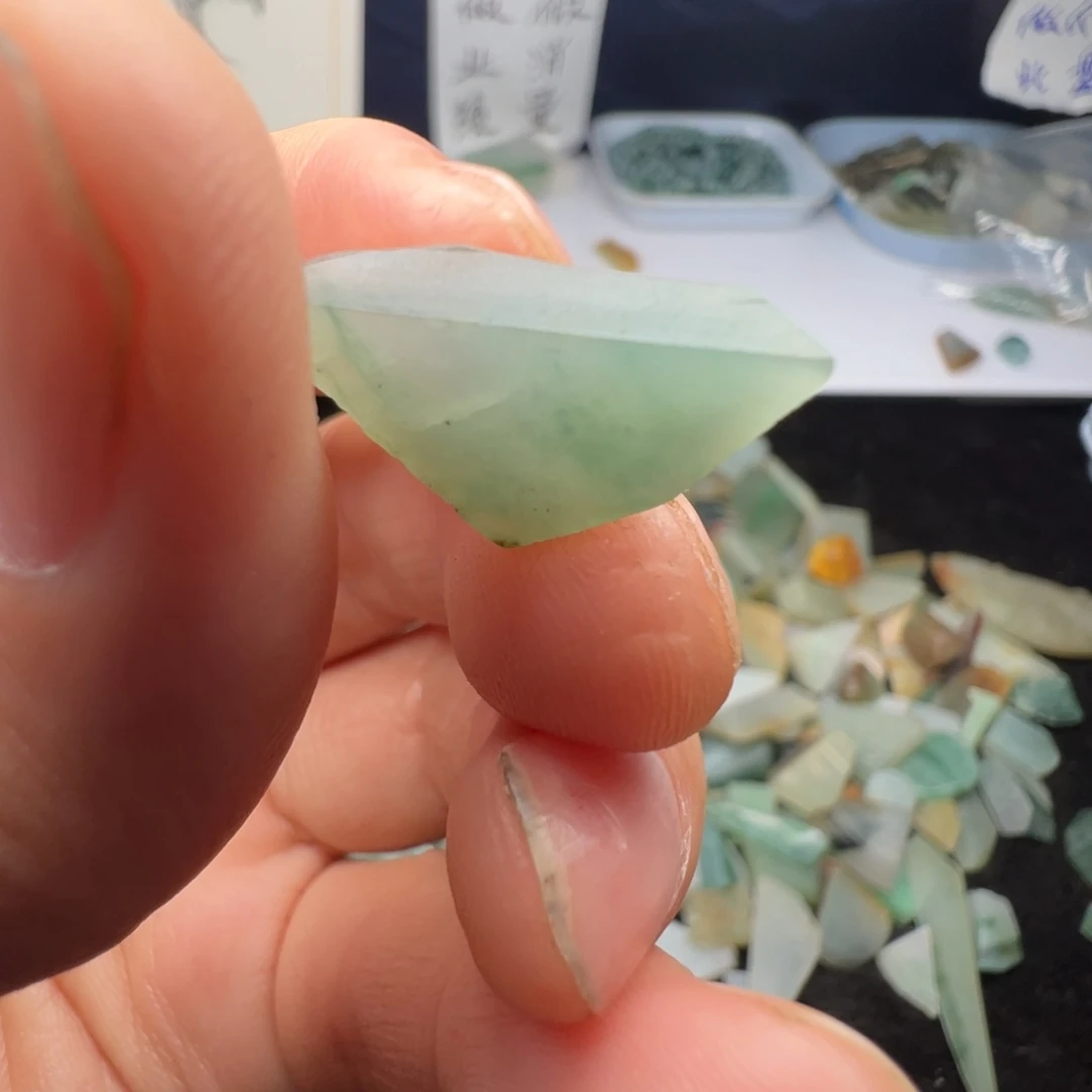 翡翠裸石缅甸翡翠A货