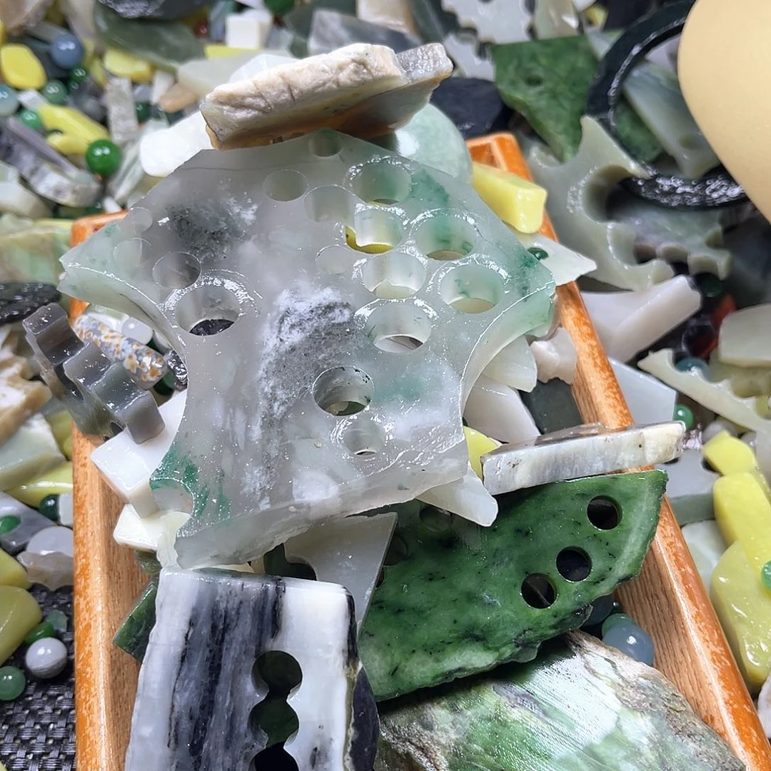 和田玉未镶嵌毛衣链仗**涯