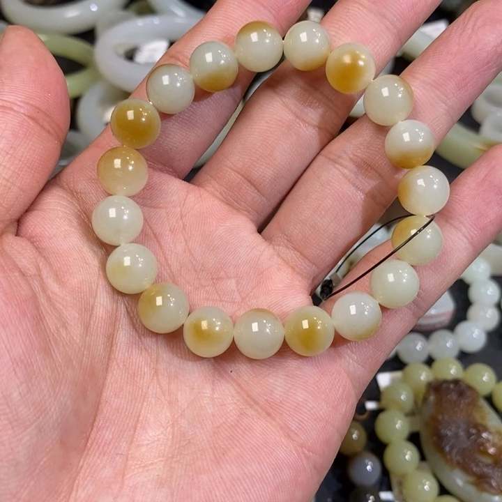 未镶嵌手链和田玉新疆且末金山矿糖白圆珠手串