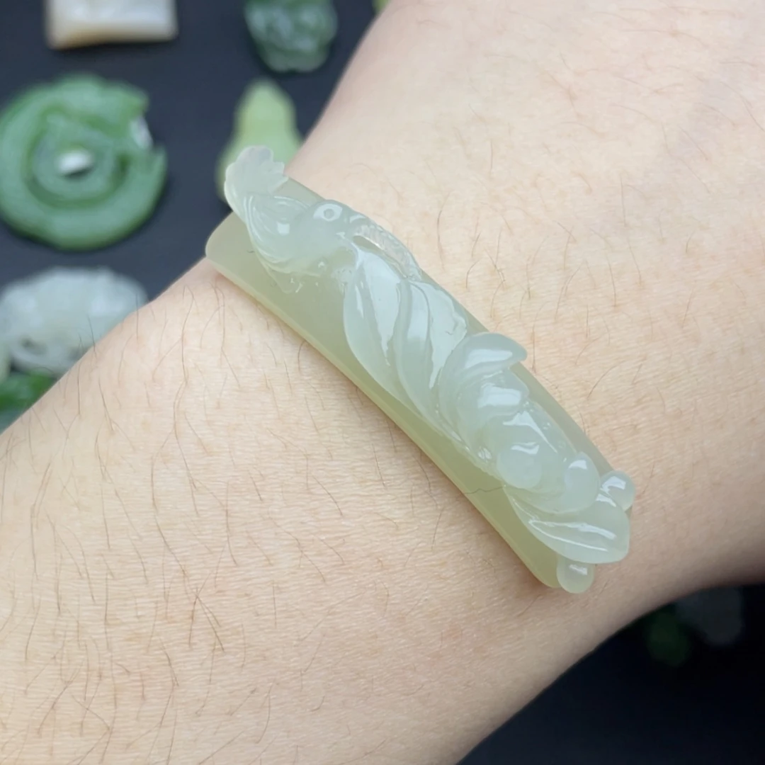 【闪购商品】颈饰未镶嵌和田玉