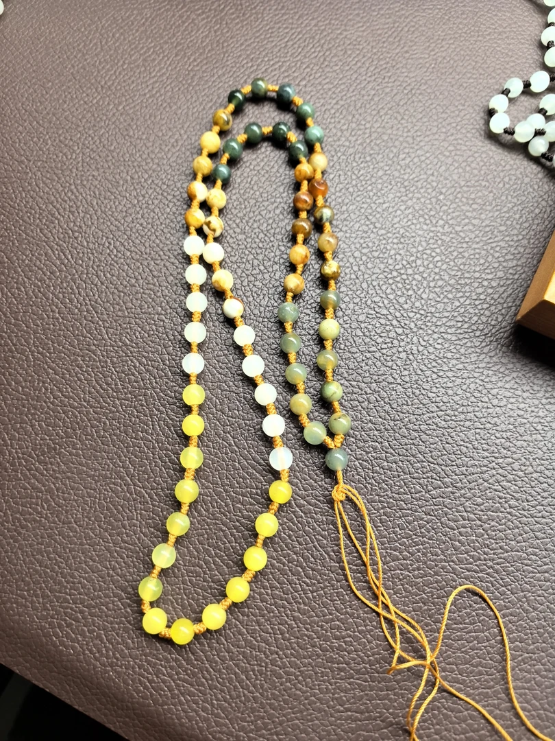 天然岫玉花玉珠链搭配