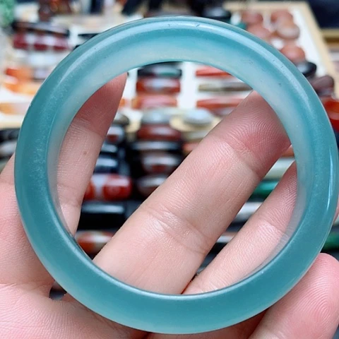 玛瑙/玉髓颈饰合金