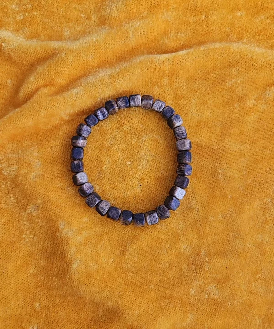 沉香用心选沉香手串方檀（B07）多样性发货其一