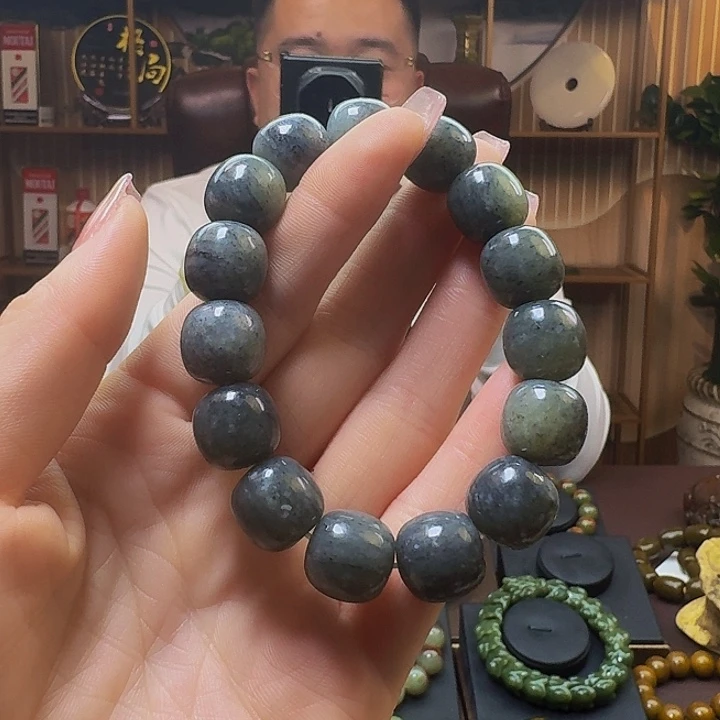 和田玉手串未镶嵌