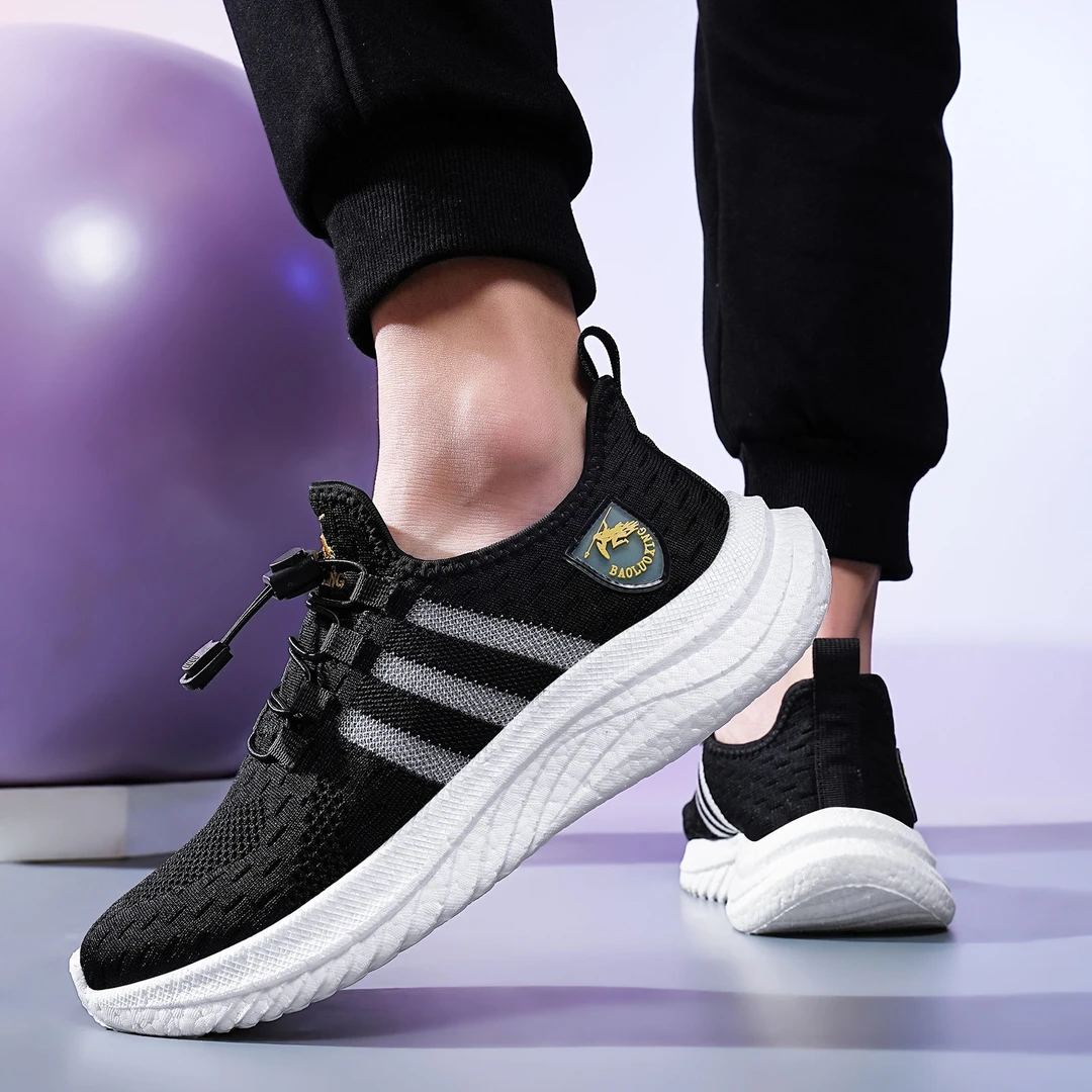 春夏季情侣款跑鞋运动鞋子网面休闲透气轻便软底舒适百搭男女鞋