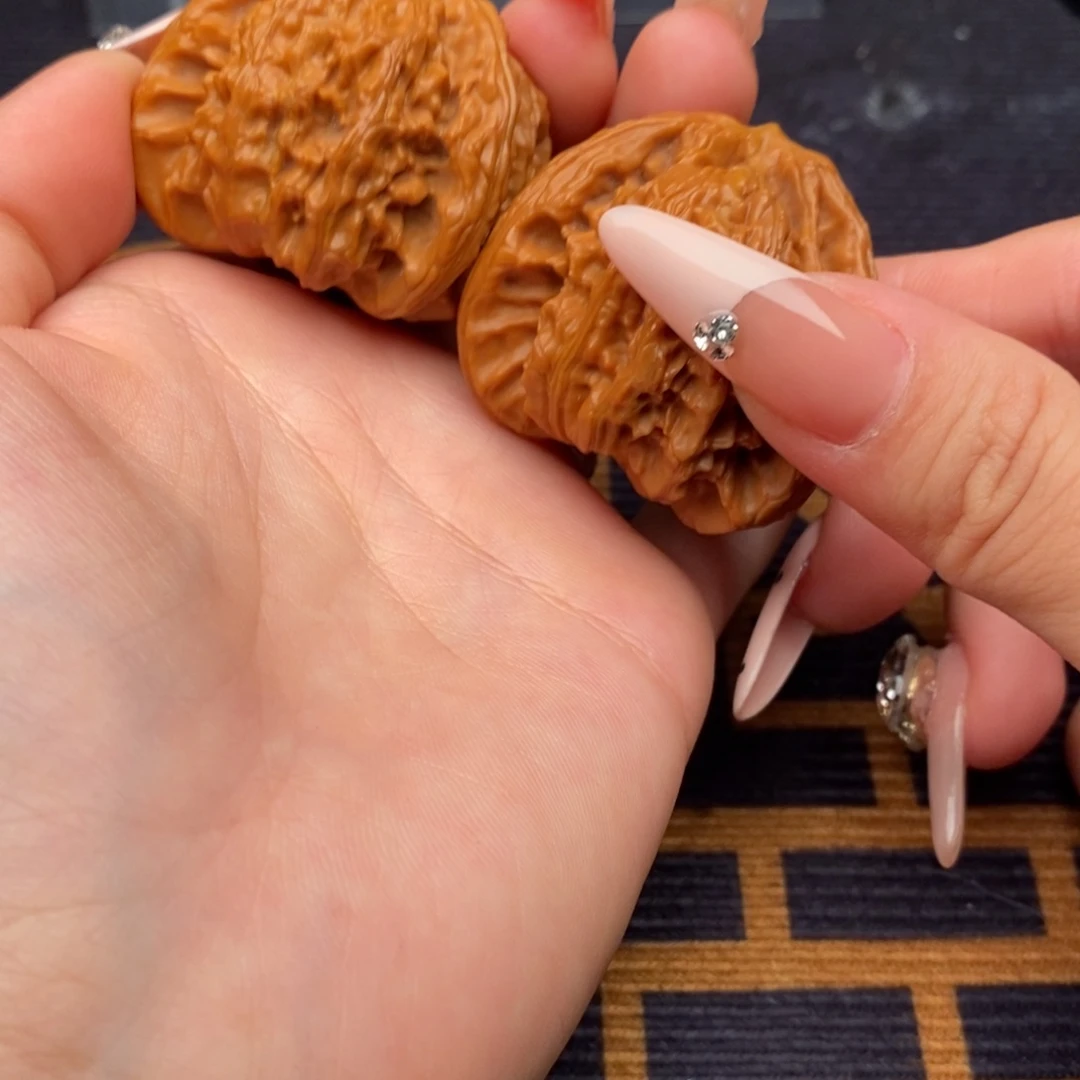 龙***总文玩核桃把件白狮子