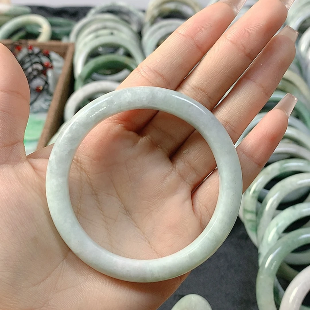 【闪购商品】颈饰未镶嵌翡翠.**睡早点睡