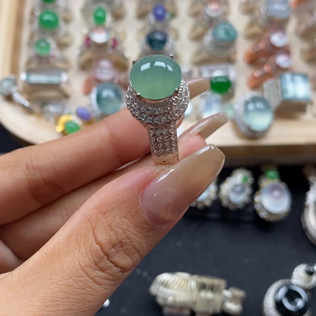 翡翠裸石缅甸天然a货翡翠（大漏）