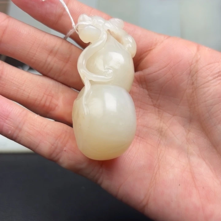 李***肺和田玉未镶嵌挂件