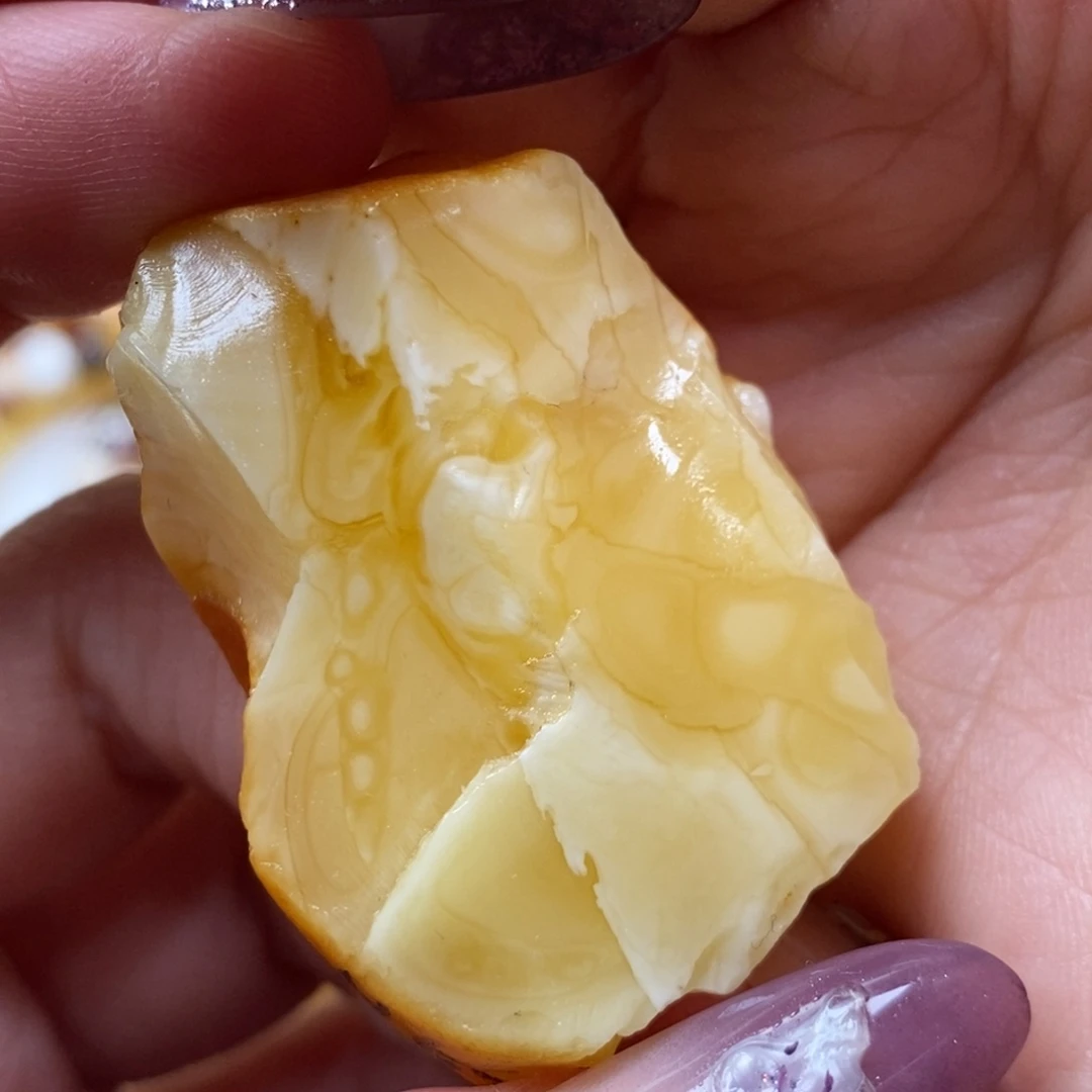 定制琥珀未镶嵌蜜蜡