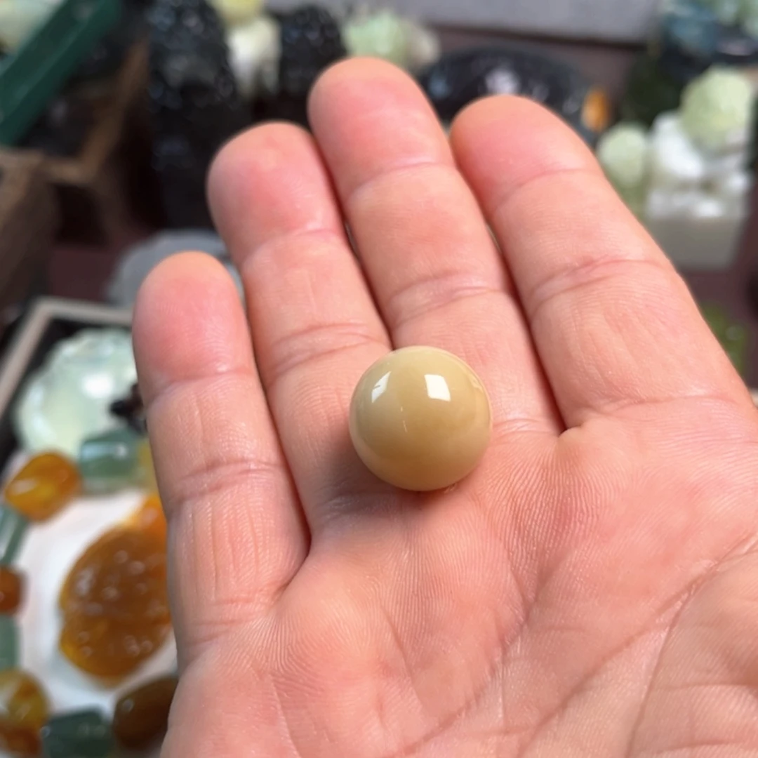 蛇纹石玉未镶嵌挂件