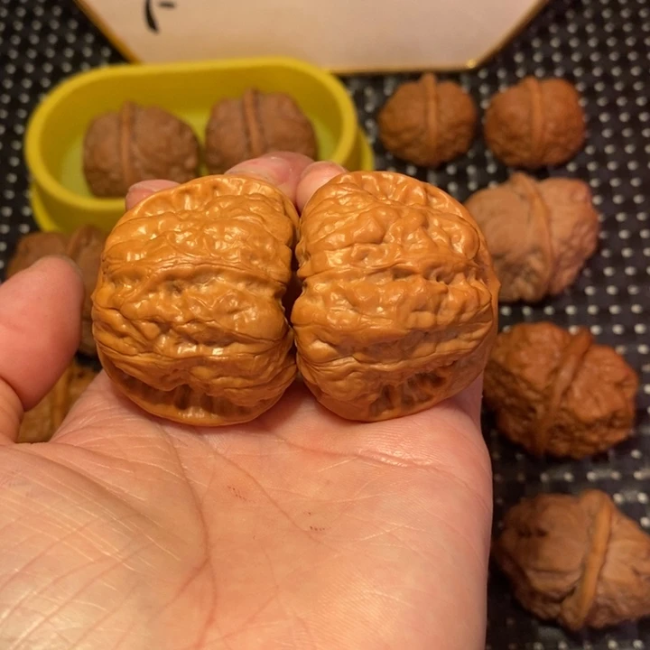 季***诺文玩核桃把件蛙饼