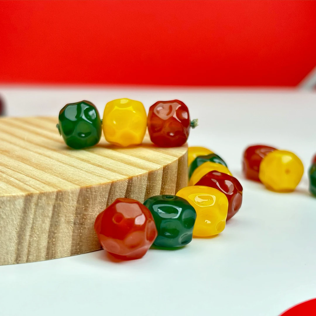 精工无相内凹红绿灯套组盐源川料樱桃红非洲翠玛瑙尺寸10-12mm+