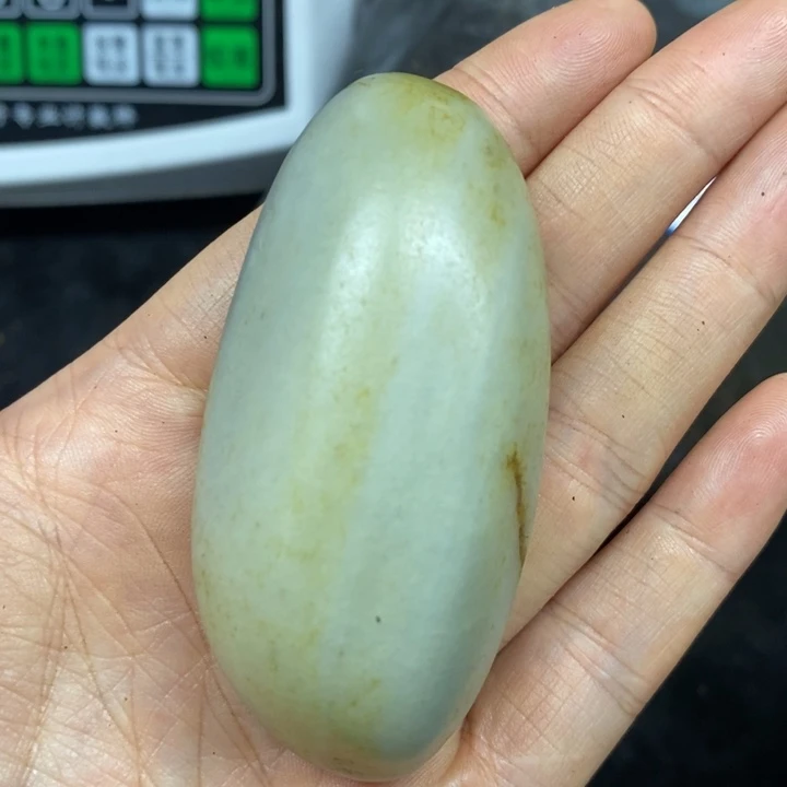 未镶嵌和田玉（糖玉）挂件