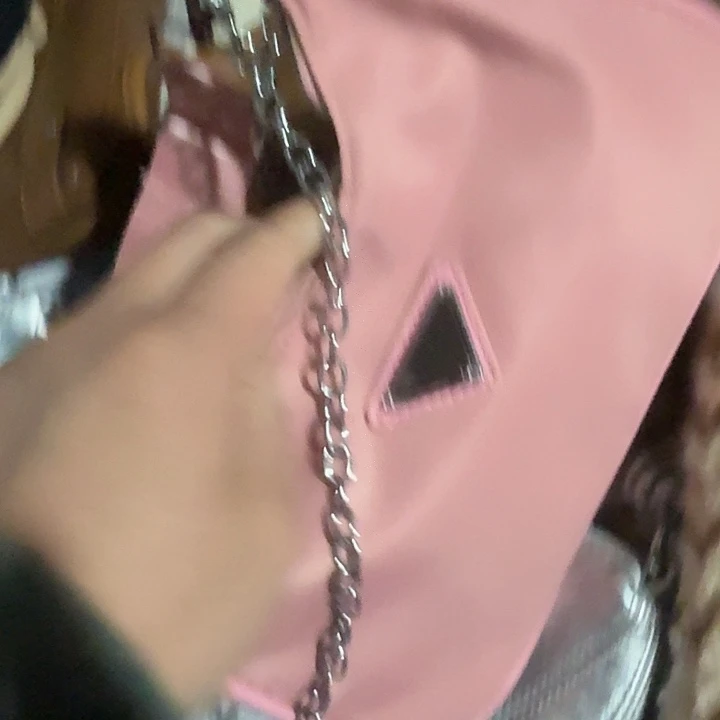 蚕丝你大男大女放假放假