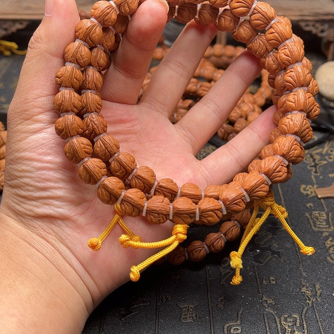 桃核吊坠玉龙手持