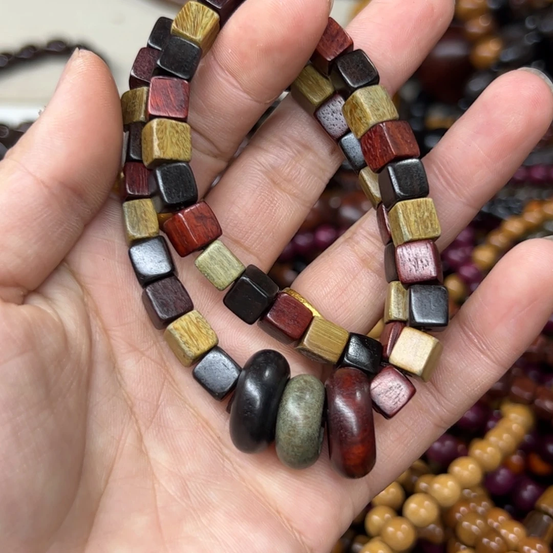 维腊木（绿檀）无事牌