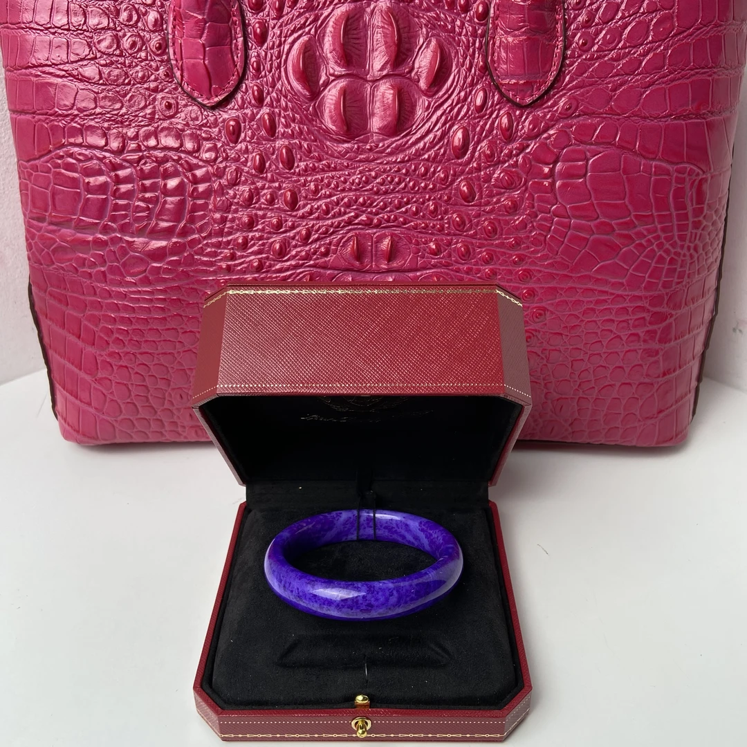 3664【香港联邦】端庄典雅贵气手镯（多样性发货）