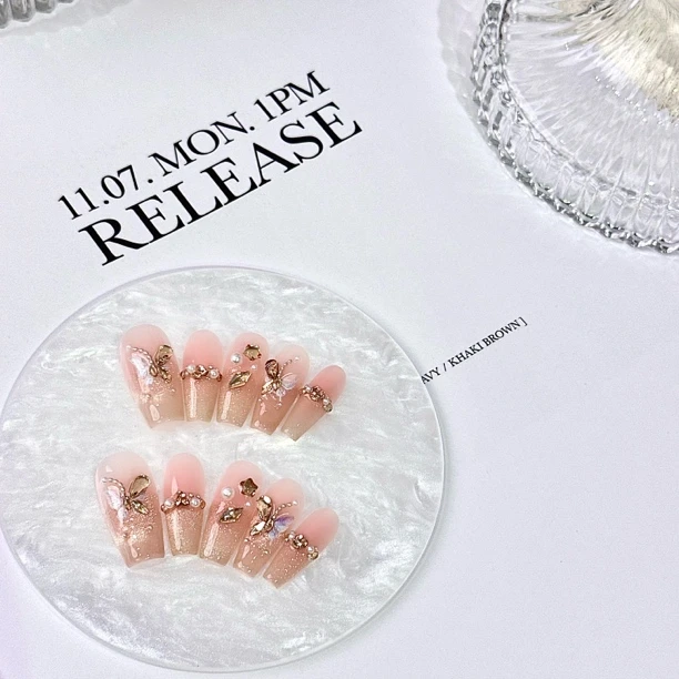 纯手工烫金蝴蝶穿戴美甲爆闪显白气质高级