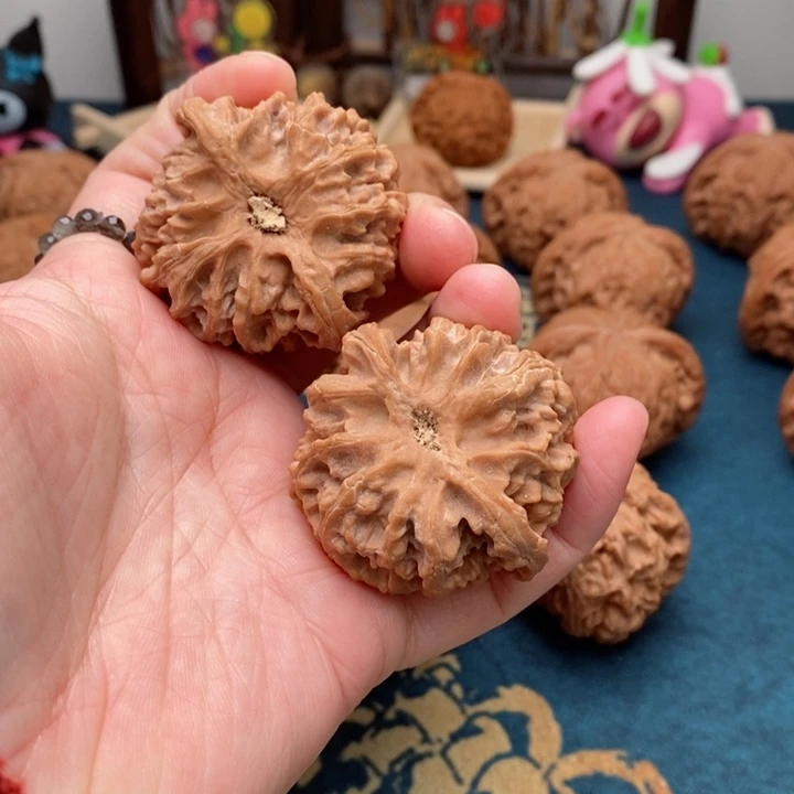 文玩核桃把件苹果园43