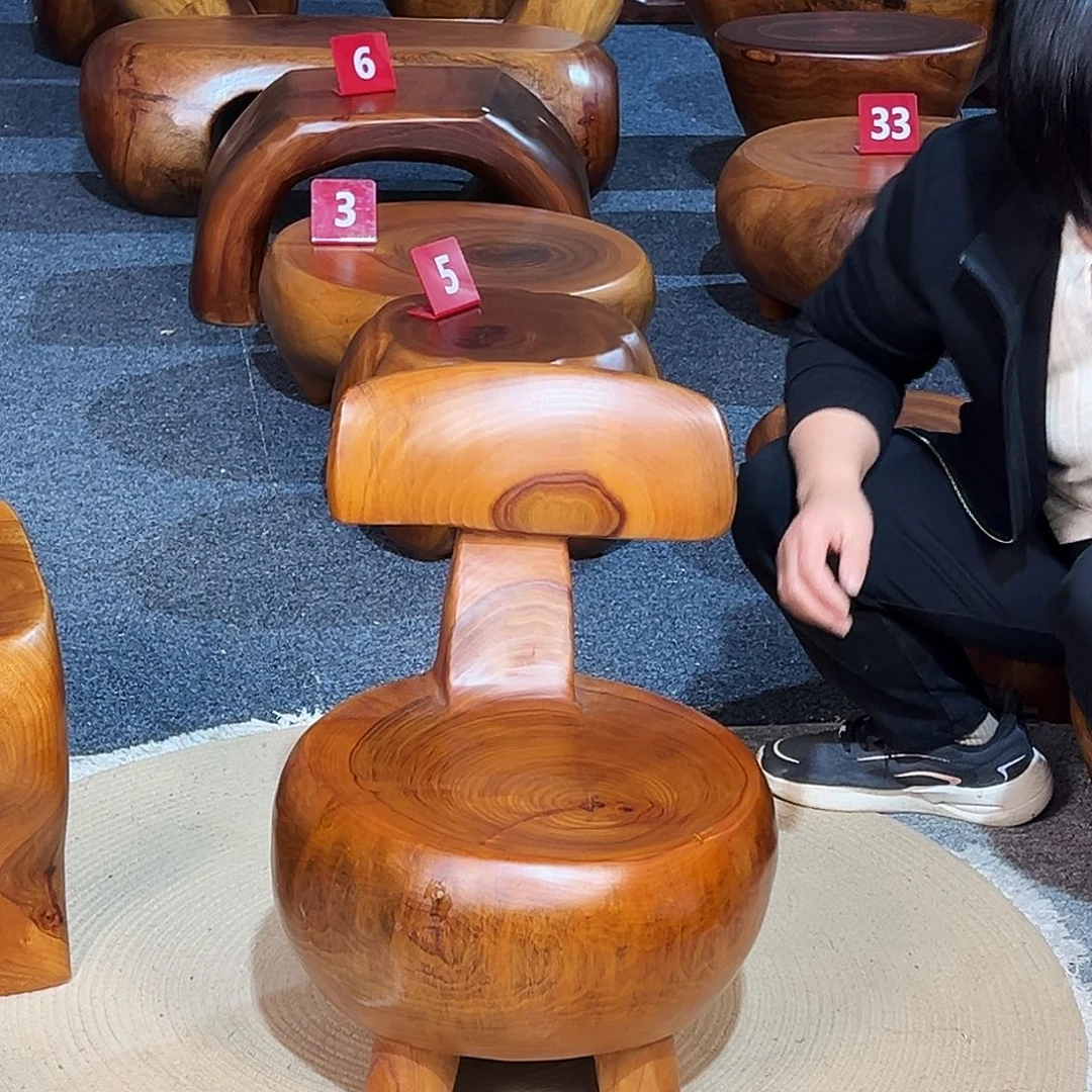 17 号香樟木尺寸：37-36-26-50cm