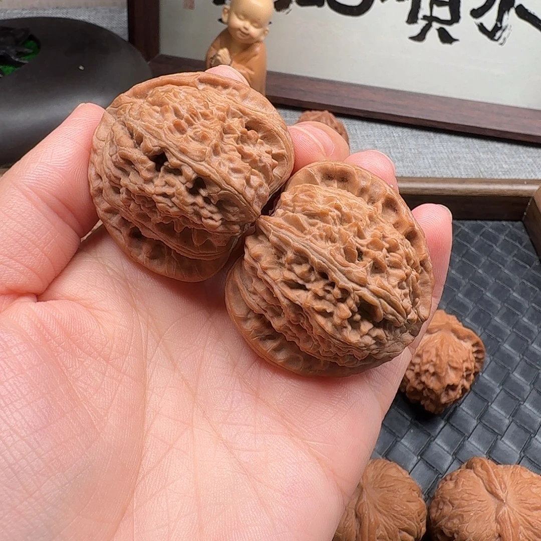 吊坠文玩核桃全品三角白43