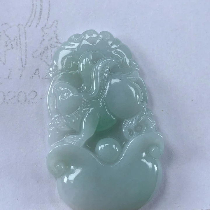 颈饰未镶嵌翡翠兔子