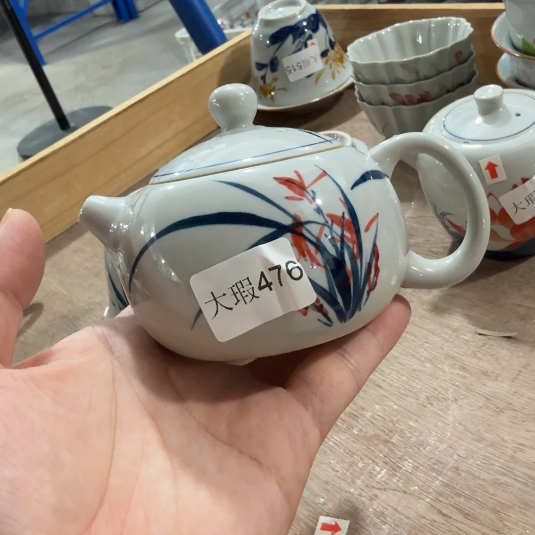 釉下手绘茶具微瑕