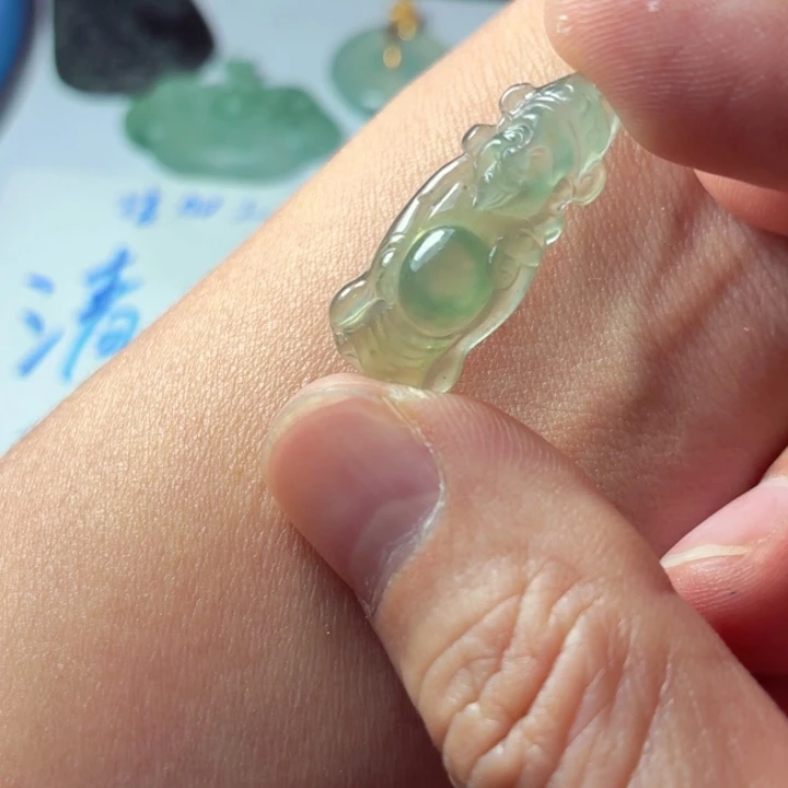 定制翡翠未镶嵌包工