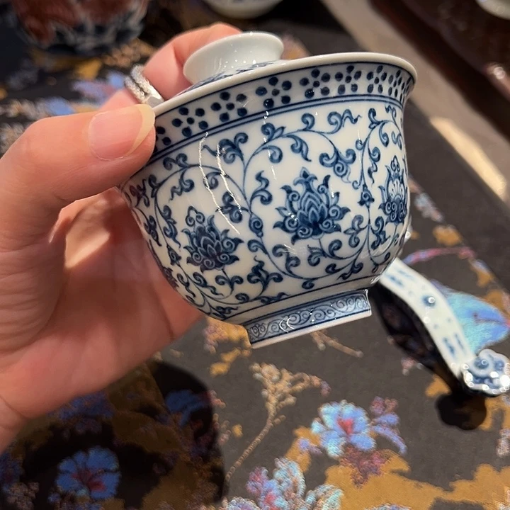 ꧁****꧂钟家窑缠枝莲盖碗孤品