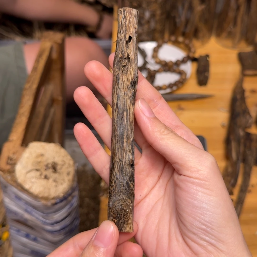 沉香碎屑沉香白棋块料12克