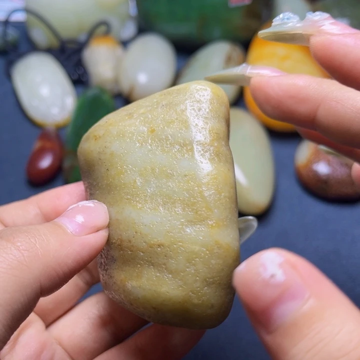 未镶嵌和田玉珠宝奇石