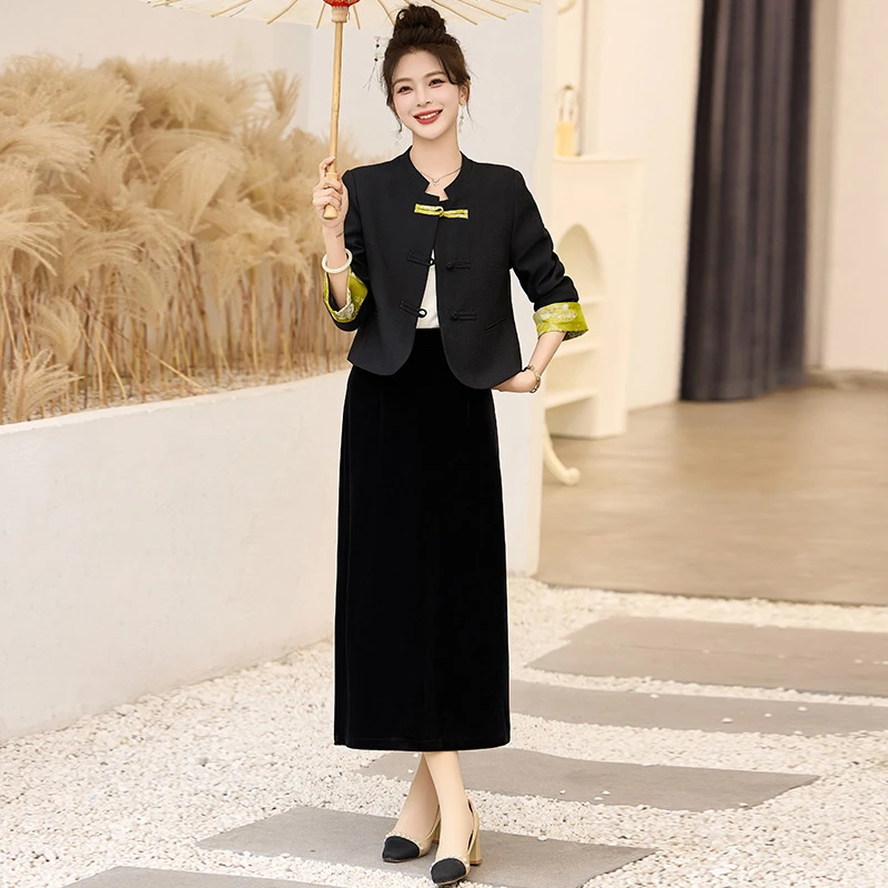 2025秋新款高级感新中式国风盘扣短款外套女半裙两件套裙MM8852