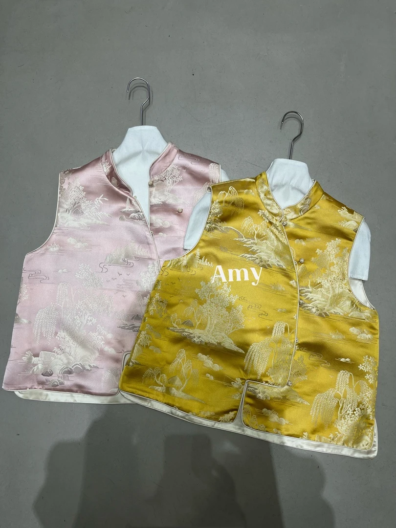 【小黑家】长高端绣花提花两面可穿减龄百搭国风马甲