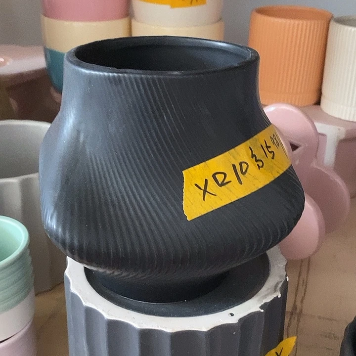 摆件陶盆有孔 微瑕介意勿拍