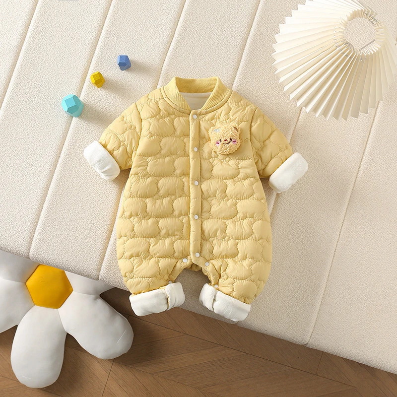新生儿冬季衣服加厚保暖连体衣加绒对开哈衣男女宝宝绗棉外出爬服